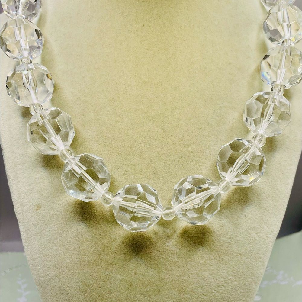 Vintage Trifari Clear Faceted Crystal Bead Necklace. 18 inches long. Gold tone